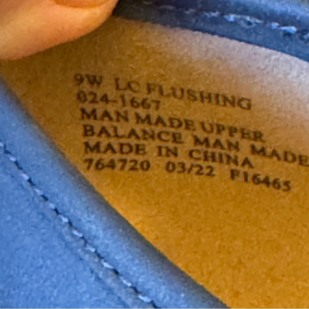 Liz Claiborne Flushing women's square closed-toe ballet flats blue faux suede 9W - Picture 9 of 9